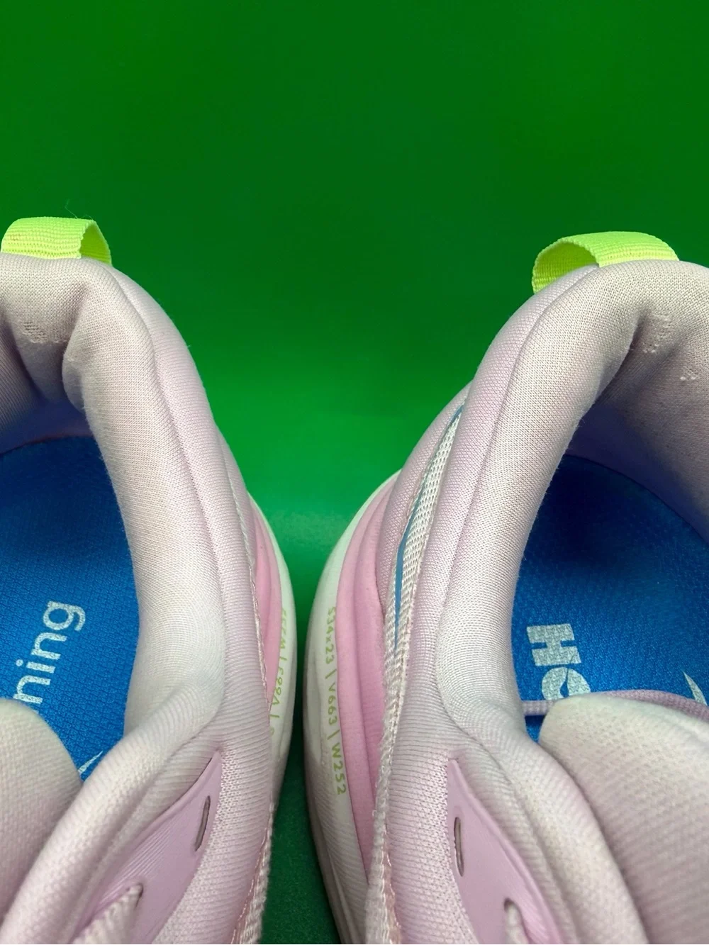Hoka One One Bondi 8 Women’s Pink Athletic Running Shoes Sneakers FE1224G SZ 9